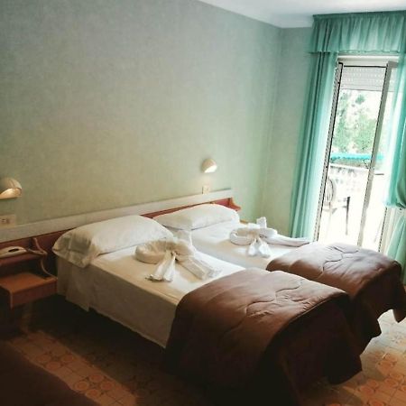 Hotel Elvira Fiuggi Εξωτερικό φωτογραφία