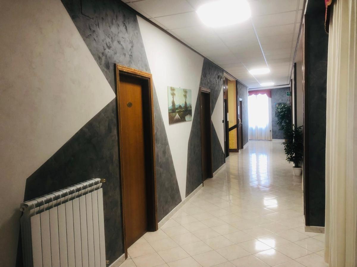 Hotel Elvira Fiuggi Εξωτερικό φωτογραφία