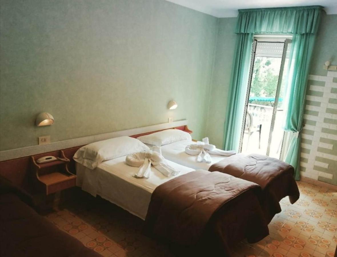 Hotel Elvira Fiuggi Εξωτερικό φωτογραφία
